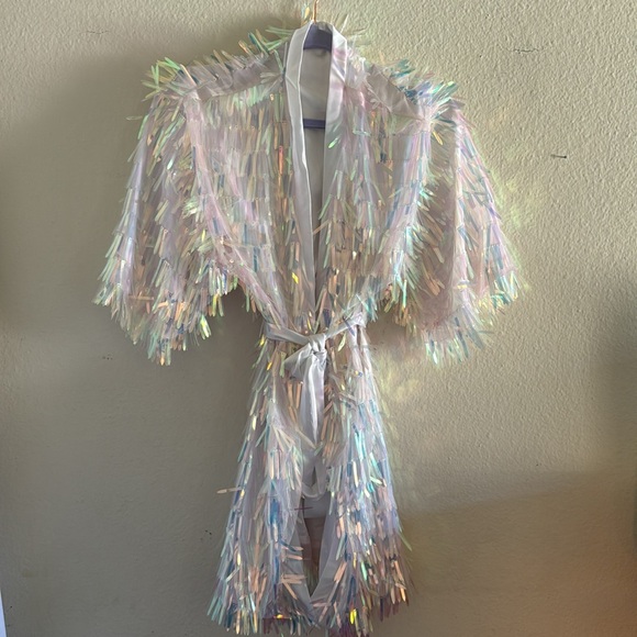 Fringe Robe - Picture 2 of 3